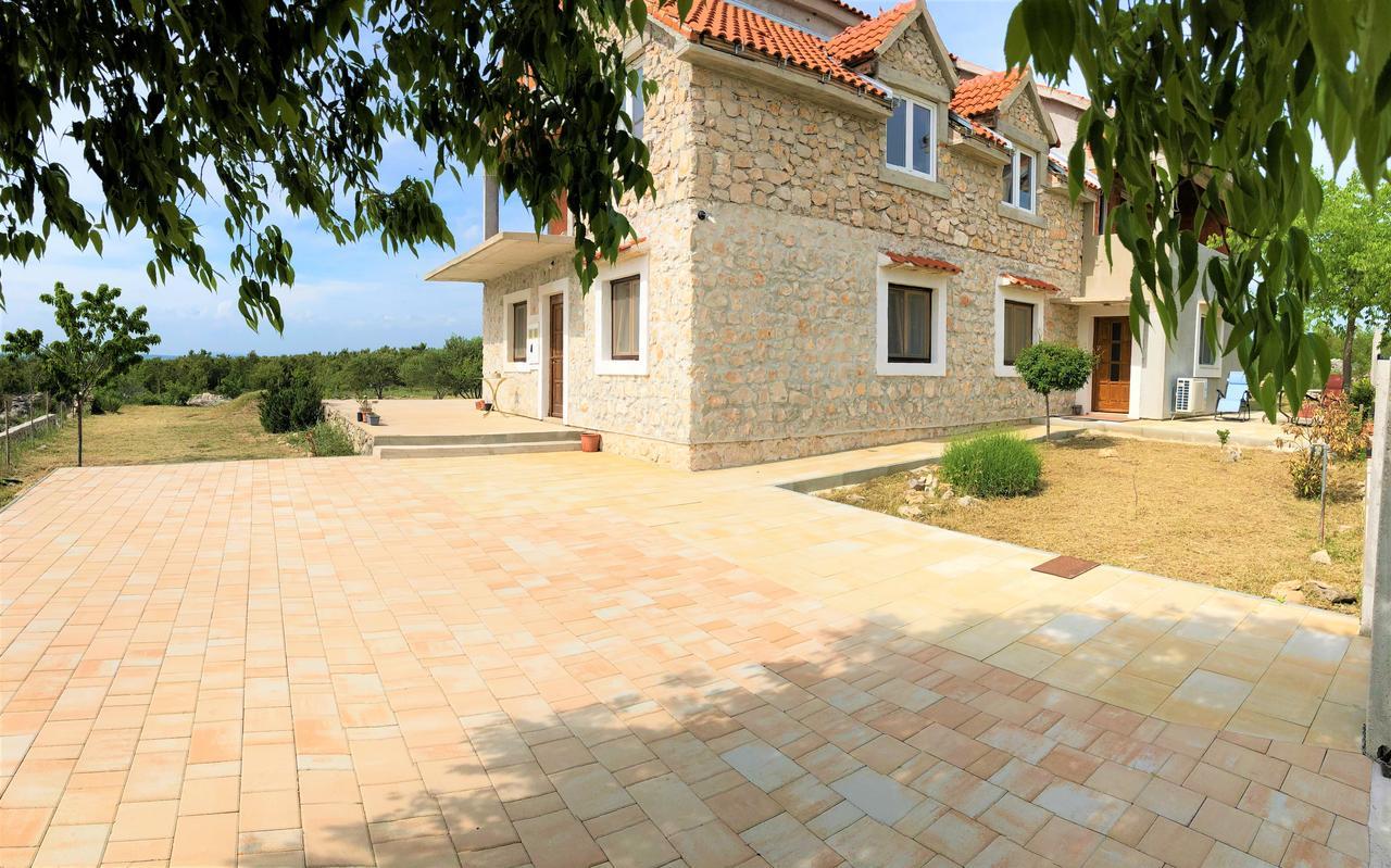 Apartments Village 로조박 외부 사진