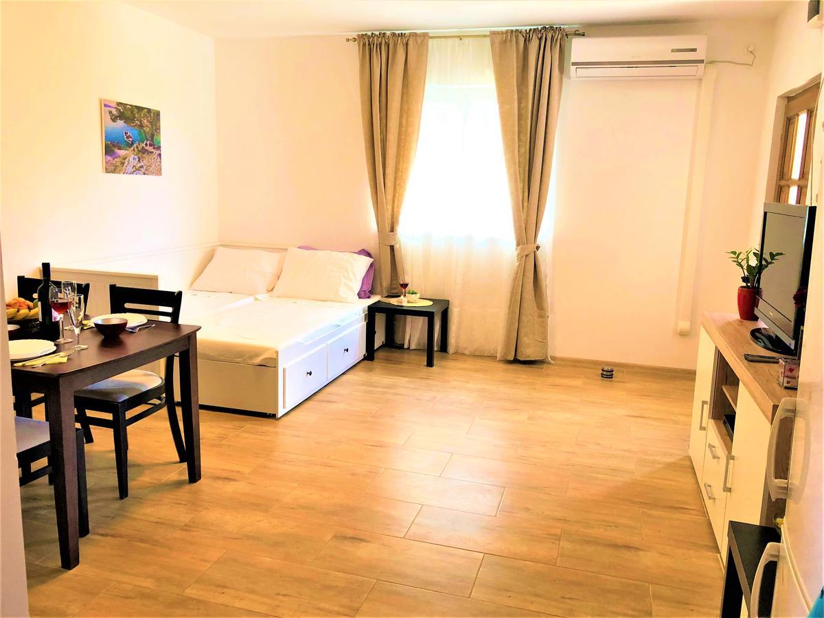 Apartments Village 로조박 외부 사진